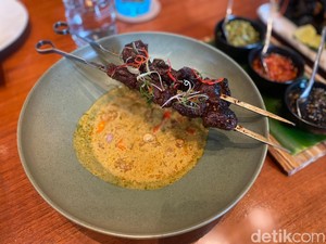 Sate Klathak hingga Pizza Rendang Ada di Lounge Hotel Bintang Lima Ini