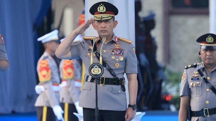 Serah terima jabatan Kapolri dari Jenderal Listyo Sigit Prabowo ke Jenderal Suyudi Ario Seto di Mabes Polrim, Jumat (2/9/2026).