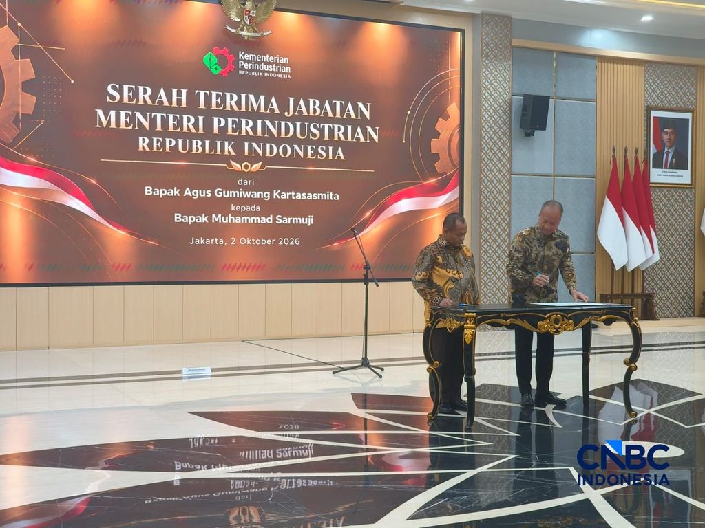 Sertijab Menteri Perindustrian baru Muhammad Sarmuji menggantikan Agus Gumiwang Kartasasmita, Jumat (2/10/2026). (CNBC Indonesia/Damiana Cut E)