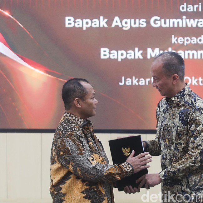 Sertijab Menteri Perindustrian, Sarmuji Gantikan Agus Gumiwang