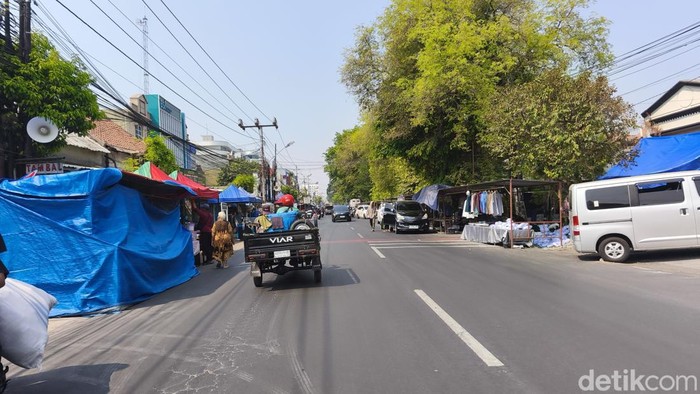 Suasana jalan Kapten Mulyadi saat Haul Habib Ali bin Muhammad Al-Habsyi atau Haul Solo 2026, Jumat (2/10/2026).