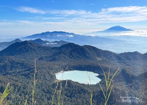 Pendakian Dadakan ke Gunung Sagara, Lelah Terbayar Lautan Awan