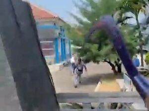 Viral Aksi Pelajar Bawa Celurit di Majalengka, Motor Jadi Sasaran