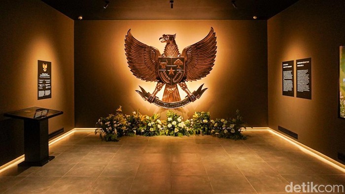 Museum Kesaktian Pancasila di kawasan Monumen Pancasila Sakti, Lubang Buaya, Jakarta Timur, kini tampil dengan wajah baru setelah menjalani revitalisasi. Pembaruan tersebut membuat tampilan museum lebih modern dengan tetap mempertahankan koleksi dan narasi sejarah yang menjadi bagian penting dari museum.