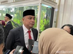 Disambati Pungli Romokalisari, Eri: Kalau Langgar Aturan, Pidana Saja!