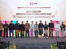 APP Group Beri Penghargaan 9.302 Karyawan yang Puluhan Tahun Mengabdi