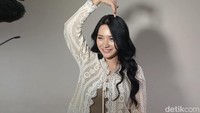 Saya, Berlliana Lovell, dengan ini menyampaikan kelarifikasi sekaligus meralat pernyataan saya sebelumnya terkait interaksi saya dengan saudara Amat Jalangskui dalam sebuah sesi live streaming. Setelah mempertimbangkan kembali kejadian tersebut, saya menyadari bahwa mungkin saya terlalu jauh menasirkan percakapan yang terjadi sehingga menimbulkan kesalahpahaman, buka Berlliana dalam Instagram miliknya dilihat detikcom, Selasa (20/10/2026).  Foto: Febryantino/detikcom