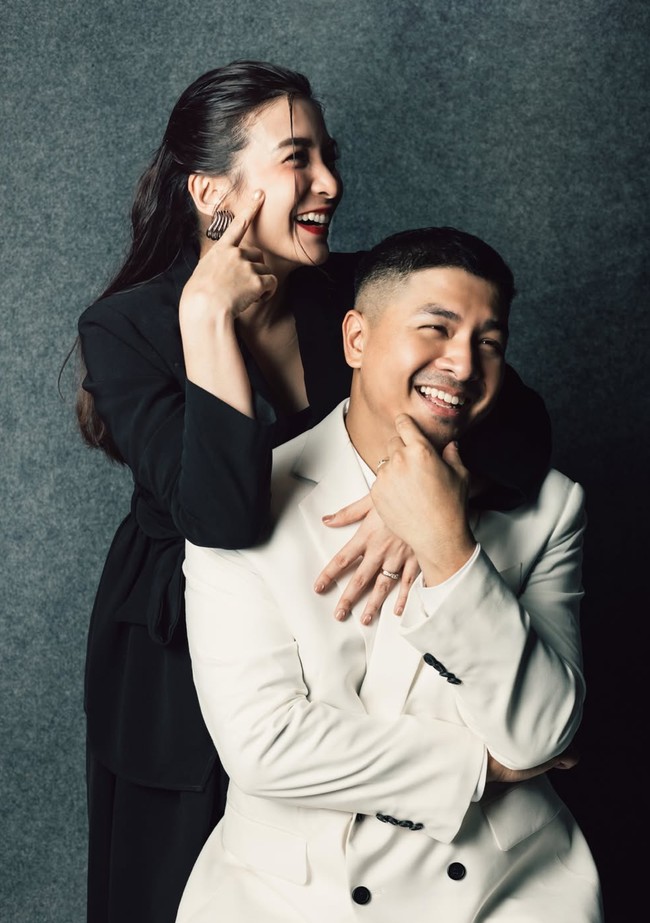 Meski sudah lebih dari 1 dekade hidup berumah tangga, Chelsea dan Glenn justru terlihat makin kompak dan serasi. Rumah tangga keduanya selama ini juga terbilang harmonis dan jauh dari gosip miring. Foto: Instagram/@chelseaoliviaa