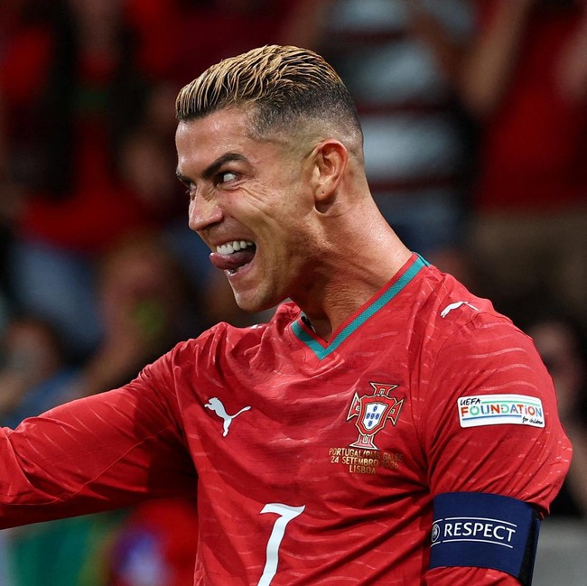 Meme Kocak Denda Murah Meriah Portugal ke Ronaldo