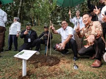 Dari Dusun Bambu ke EIGER Nature: Menteri LH Dorong Ekowisata