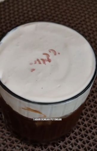 Ibu kimpul bikin mont blanc kecombrang Ibu 'Kimpul' Racik Kopi Mont Blanc Kecombrang, Seperti Apa Rasanya?
