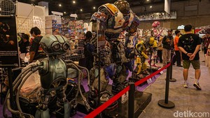 Ajang Jakarta Futura Connectiva dan Indonesia Comic Con kembali digelar dan menyedot perhatian ribuan pengunjung di JIExpo Kemayoran, Jakarta, Sabtu (3/10/2026).  