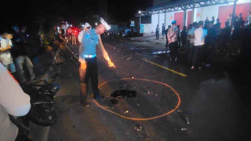 Kecelakaan maut melibatkan dua sepeda motor terjadi di Jalan Umum Larantuka-Weri, Kecamatan Larantuka, Kabupaten Flores Timur, NTT, Sabtu (3/9/2026). (dok Polres Flores Timur)