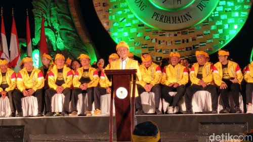 Ketua Umum DPP Partai Golkar, Bahlil Lahadalia, saat menghadiri pelantikan pengurus DPD Golkar Bali di Denpasar, Sabtu (3/10/2026). (Foto: Putu Yonata/detikBali)