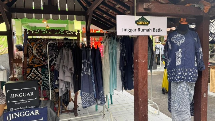 Program pembinaan Usaha Mikro, Kecil, dan Menengah (UMKM) yang dijalankan PT Pertamina (Persero) terbukti membuahkan hasil manis. Hal ini terlihat dari kinerja sejumlah perajin batik binaan berhasil mencetak omzet hingga ratusan juta rupiah per bulan