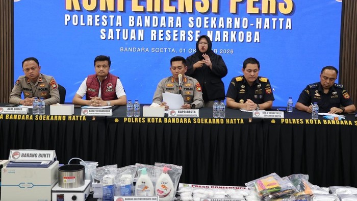 Konferensi pers pengungkapan kasus jaringan narkotika oleh Polresta Soetta