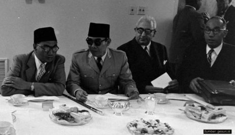 8 Presiden RI dan Makanan Favoritnya, Ada yang Doyan Mie Instan!