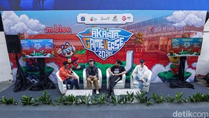 Acara ini juga diisi dengan talkshow yang membahas seluk-beluk industri gim, mulai dari proses kreatif hingga tantangan di pasar lokal. 