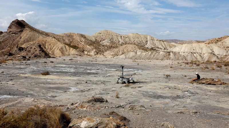 A six-wheeled Mars rover prototype known as Charlie during a test by the European Space Agency (ESA), Airbus and other European partners, testing technologies and operational procedures for ESA's ExoMars Rosalind Franklin mission, in a desert area in Tabernas, Spain, October 1, 2026. REUTERS/Jon Nazca