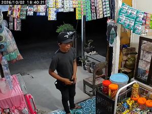 Pria di Polman Pamer Kelamin Saat Belanja di Warung