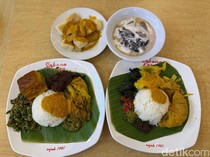 Mencicipi Rendang hingga Gulai Usus Tahu RM Sabana Kapau yang Bikin Nagih