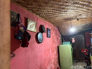 Plafon Nyaris Ambruk, Rumah Warga di Plered Bakal Dibedah