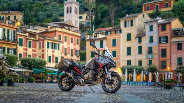 Ducati Multistrada V4 S Grand Tour
