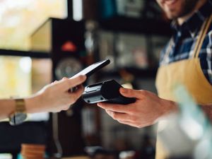 Dear Pelaku UMKM, Teknologi Ini Bisa Bikin Bisnis Lebih Cuan-Berkembang