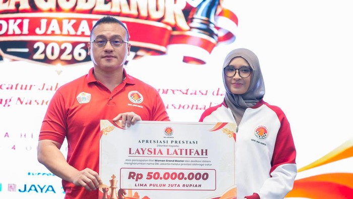 Ketua Percasi DKI Hardiyanto Kenneth dan WGM Laysia Latifah.
