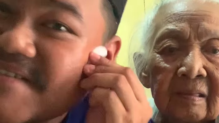 Mbah Leginah dan Refido