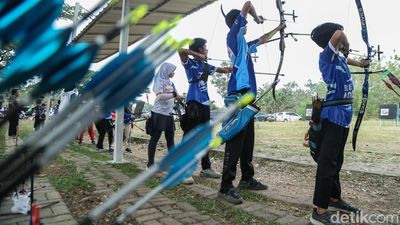 Melihat Latihan Panahan di Bekasi, Diikuti Anak-Anak hingga Atlet Senior