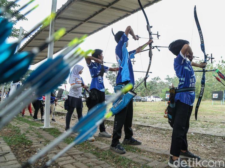 Melihat Latihan Panahan di Bekasi, Diikuti Anak-Anak hingga Atlet Senior