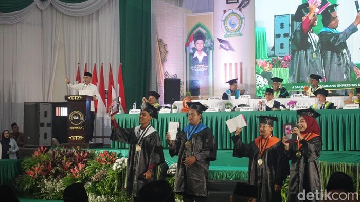 Menko Pangan Zulkifli Hasan di Unwaha Jombang