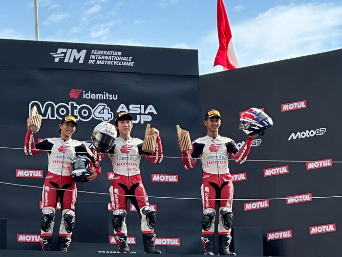 Muhammad Badly Ayatullah Raih Podium di putaran ketiga Idemitsu Moto4 Asia Cup (IM4AC) 2026 di Motegi, Jepang.