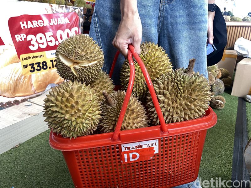 Pesta Durian di TSM Cibubur