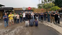 Polisi Tangkap 4 Maling Modus Geser Tas WN China di Mal Bekasi