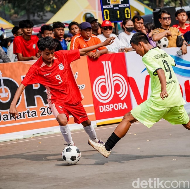 Potret Keseruan Kompetisi Street Soccer Pelajar Jakarta