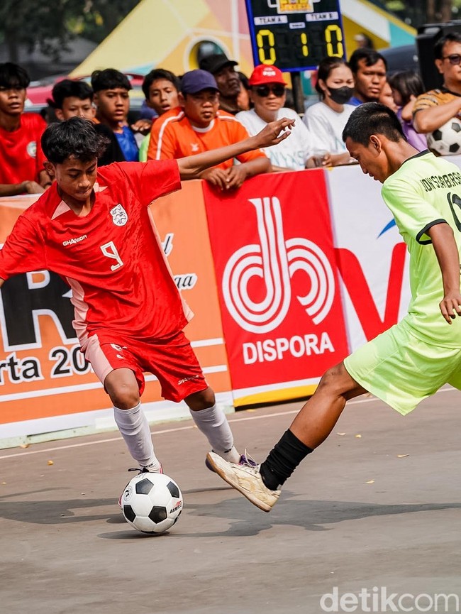 Potret Keseruan Kompetisi Street Soccer Pelajar Jakarta