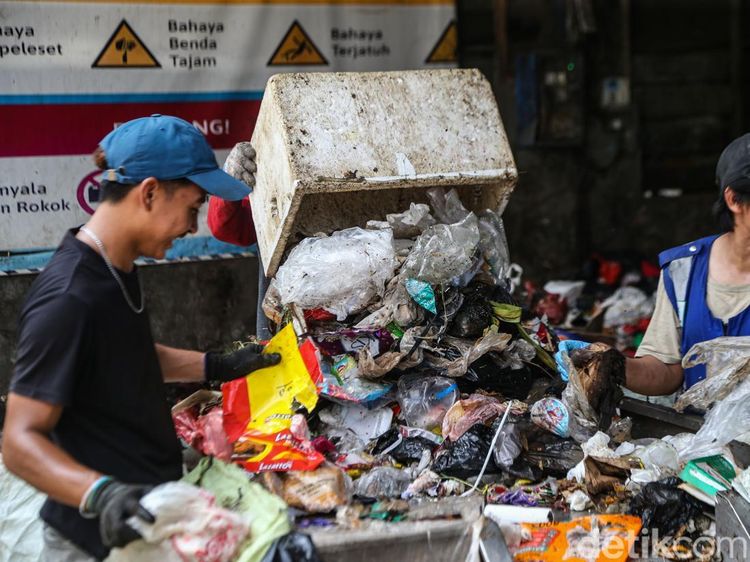 Sampah Tak Lagi Terbuang, Warga Bekasi Dorong Ekonomi Sirkular