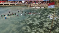 Serunya Tarik Tambang Perahu, Warga Ramaikan Wakatobi Wave 2026