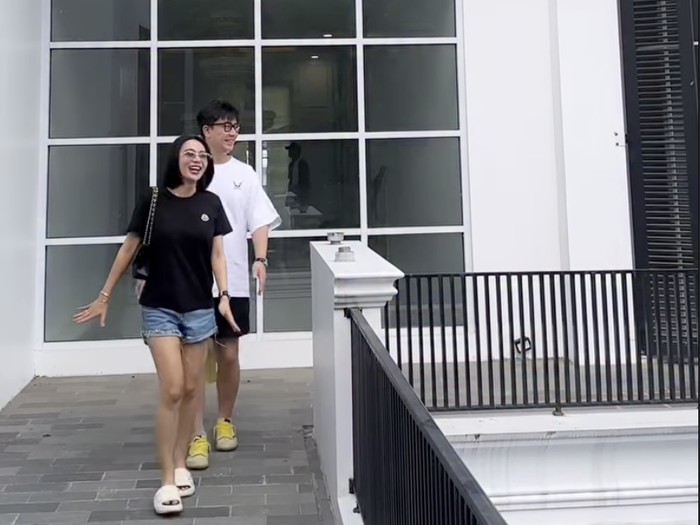 Pembangunan rumah Wika Salim