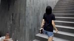 Tawa Bahagia Wika Salim Ditemani Pacar Pantau Pembangunan Rumah