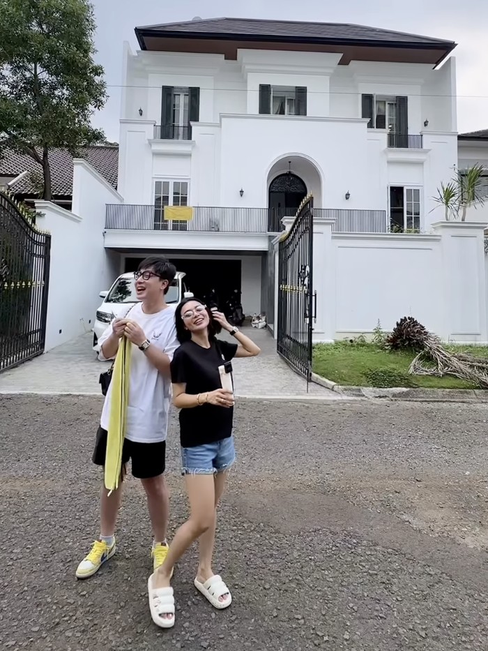 Pembangunan rumah Wika Salim