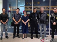 WNA China Ditolak Masuk Indonesia Diduga Curi Barang di Pesawat