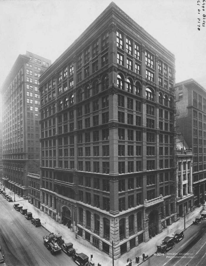 UNITED STATES - CIRCA 1926:  Exterior of the Home Insurance Building, widely considered to be the world's first modern skyscraper, Chicago, 1926. It was designed by William Le Baron Jenney and had an interior metal frame to support its weight. The building was demolished in 1931.