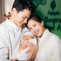Foto Aqiqah Benjiro Putra Adhisty Zara-Tsaqib, Perdana Perlihatkan Wajah Anak