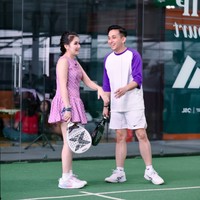 Gaya Ayu Ting Ting & Pacar di Ultah Umi Kalsum, Makin Terbuka Pamer Kedekatan