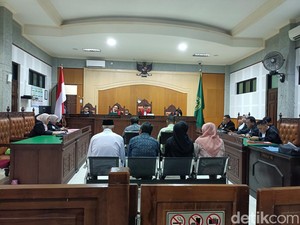 Jaksa Ungkap Aliran Uang Korupsi Masker ke Rekening Bekas Wabup Sumbawa