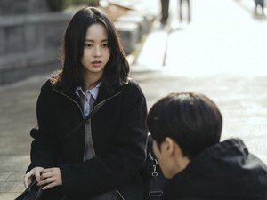 Drakor Between Steps Resmi Tayang, Rating Gimana?