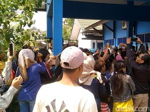Resah, Warga Pemalang Geruduk SD Buntut Siswa Tewas Di-bully Kakak Kelas